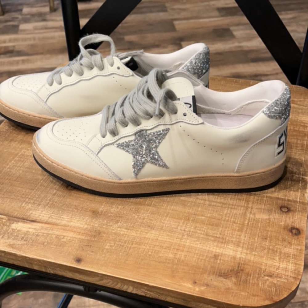 Golden Goose Deluxe **possible dupes**